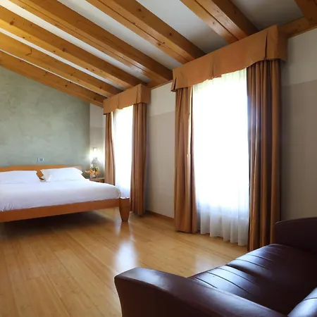 Della Torre 1850 호텔 4*