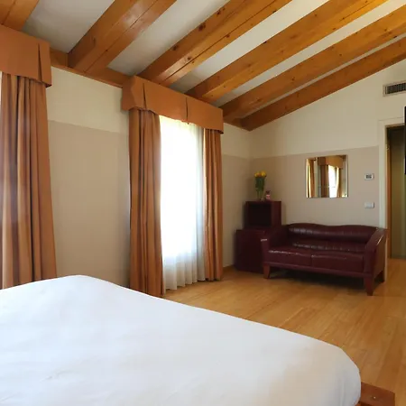 호텔 Della Torre 1850 폰테 산 마르코